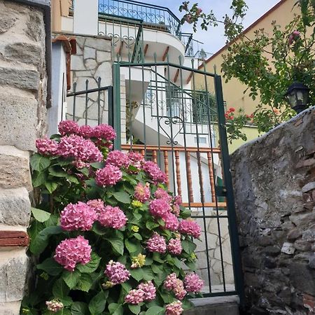 Mini Room In Old Town Cavala Exterior foto